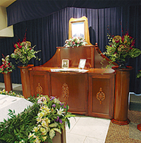 写真や愛用品で人柄を 表現する『追悼壇』