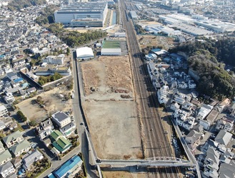 新駅の設置が予定されるJR東海道線の建設地（藤沢市提供）