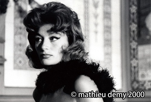 18日から上映の『ローラ』