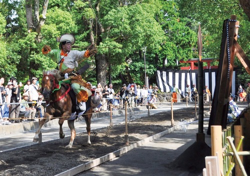 矢が放たれた瞬間。その後矢は見事に命中した