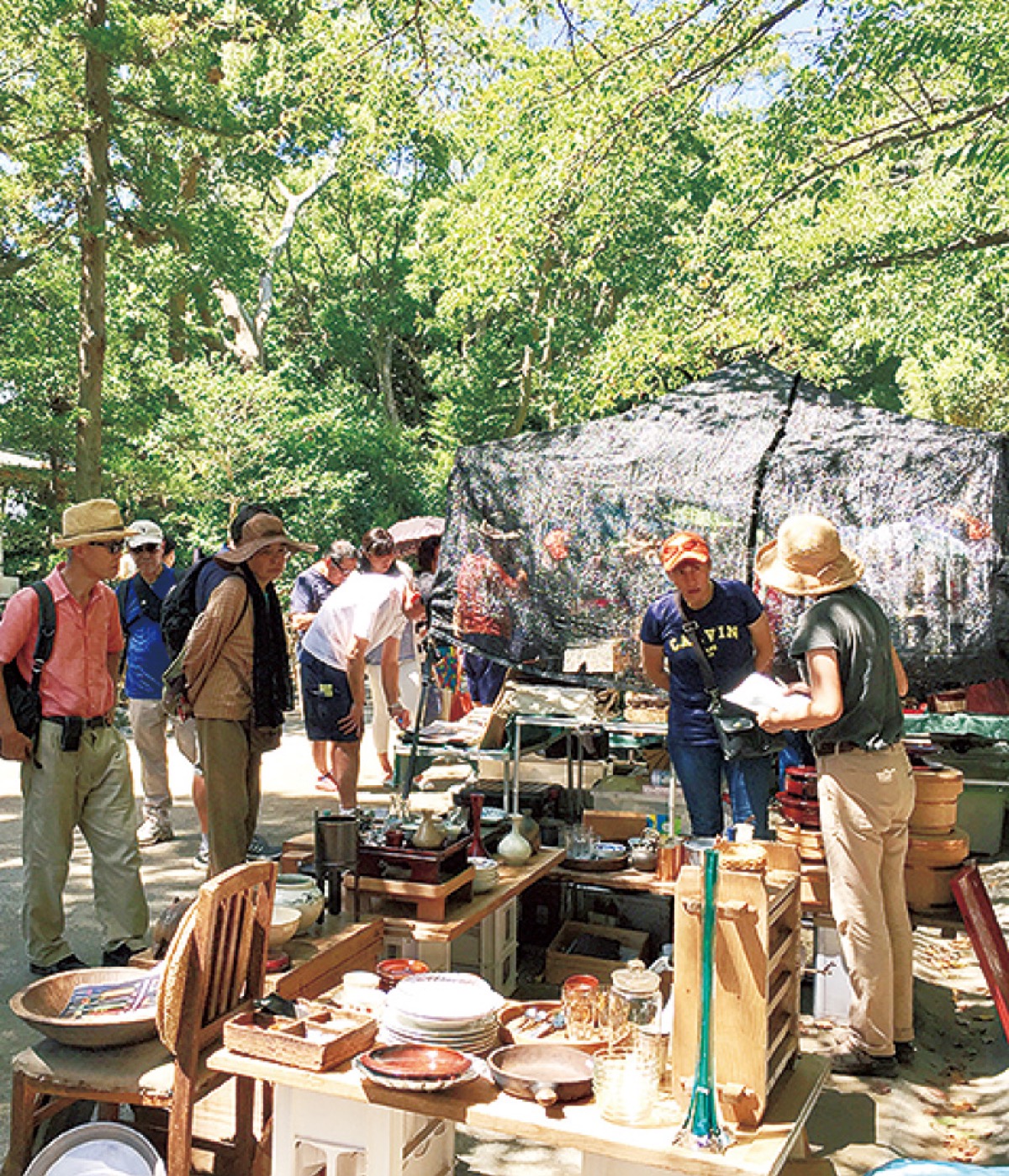 鶴岡八幡宮で 骨董祭 ７月24日 ８月22日に開催 鎌倉 タウンニュース