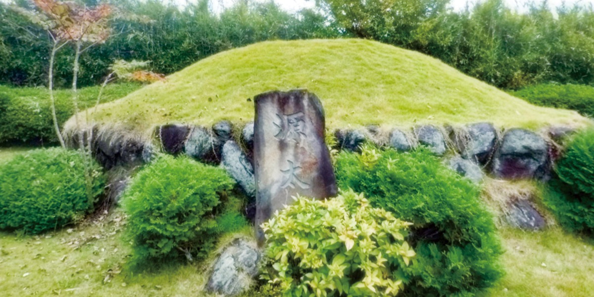 仏行寺と二つの塚