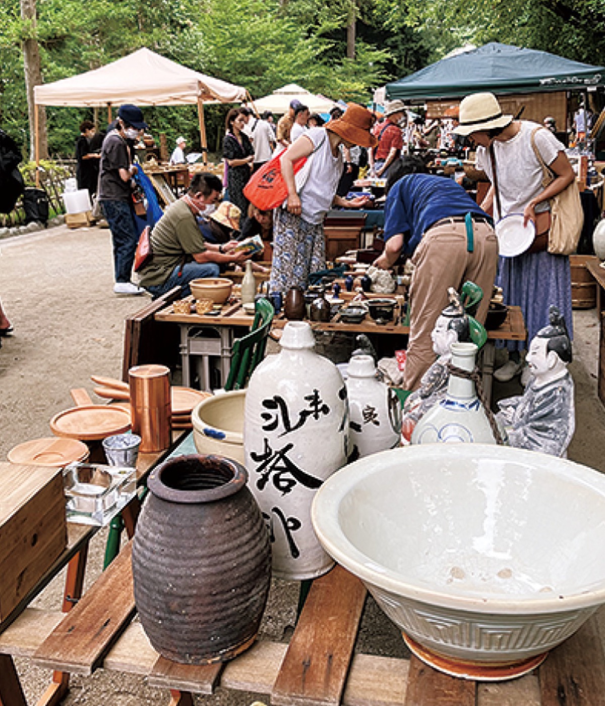鶴岡八幡宮で｢骨董祭｣