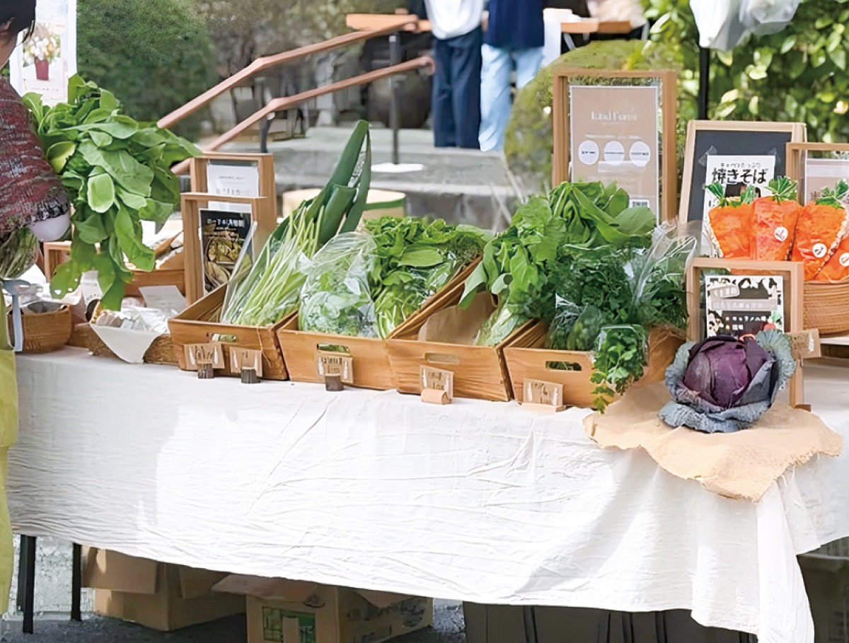 鎌倉で栽培された野菜などの販売も