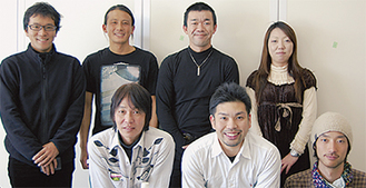 牧野さん（後列右から３番目）と日向市リーダー養成事業メンバー