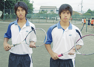 「優勝を狙います」と山本（左）・関ペア