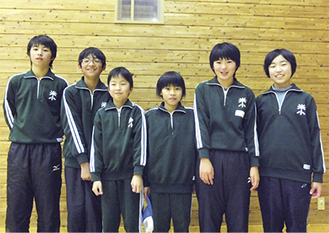 米崎小学校の児童で構成したチームを招く