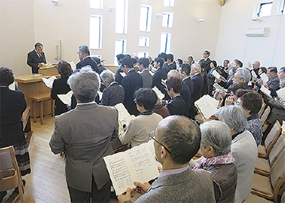 献堂式、厳かに 日本キリスト教会茅ヶ崎東教会