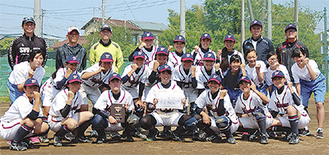 浜須賀中女子ソフトボール部のメンバー