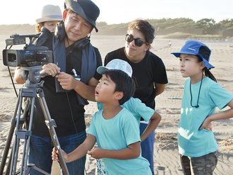 夏に西浜海岸などで撮影を行った