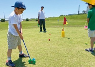 子どもから大人まで気軽に楽しめるスナッグゴルフ