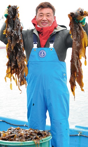 「生わかめのしゃぶしゃぶがおすすめ」と田中さん