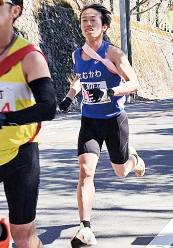 かながわ駅伝で力走する中田さん＝提供