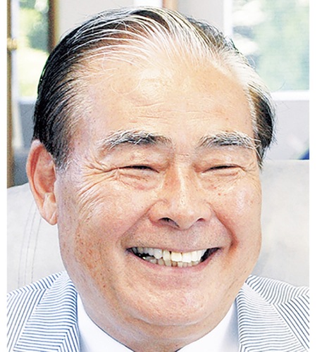 大村日出雄氏＝２０１１年