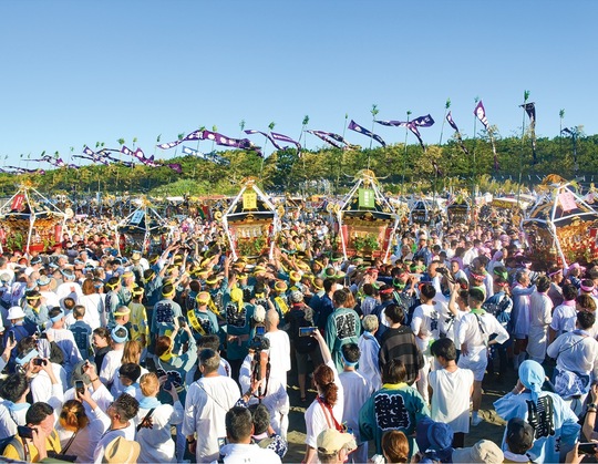 合同式典を前に最後に駐輿した南湖地区５社の神輿