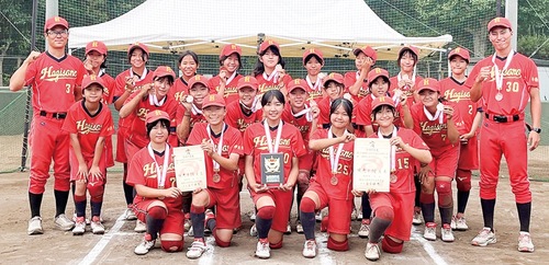 県大会で３位に入った萩園中の部員たち＝提供