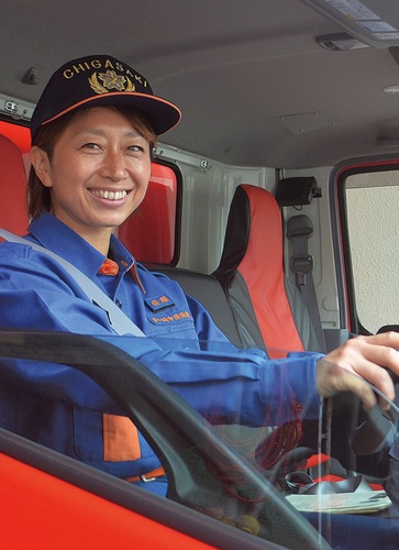 車両運転などで存在感を見せる佐藤さん