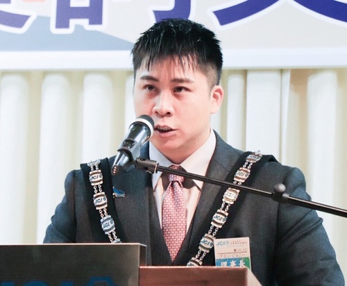 決意を表明したグエン理事長