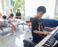 自由に弾いて｢コミピアノ｣