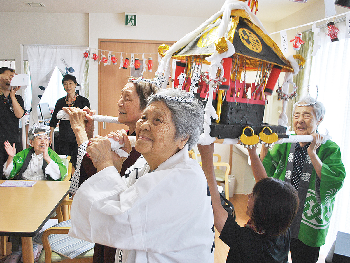 いきいき鶴が台 手作り神輿で どっこい 浜降祭にちなんで 茅ヶ崎 タウンニュース