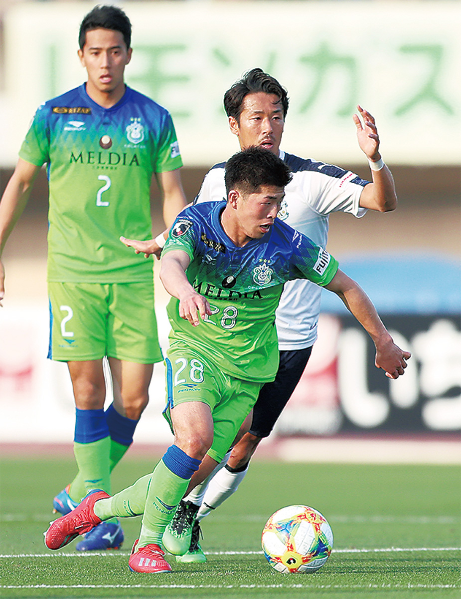 劣勢の中で存在感が光った鈴木