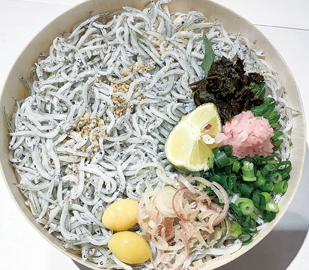 しらすたっぷりの弁当