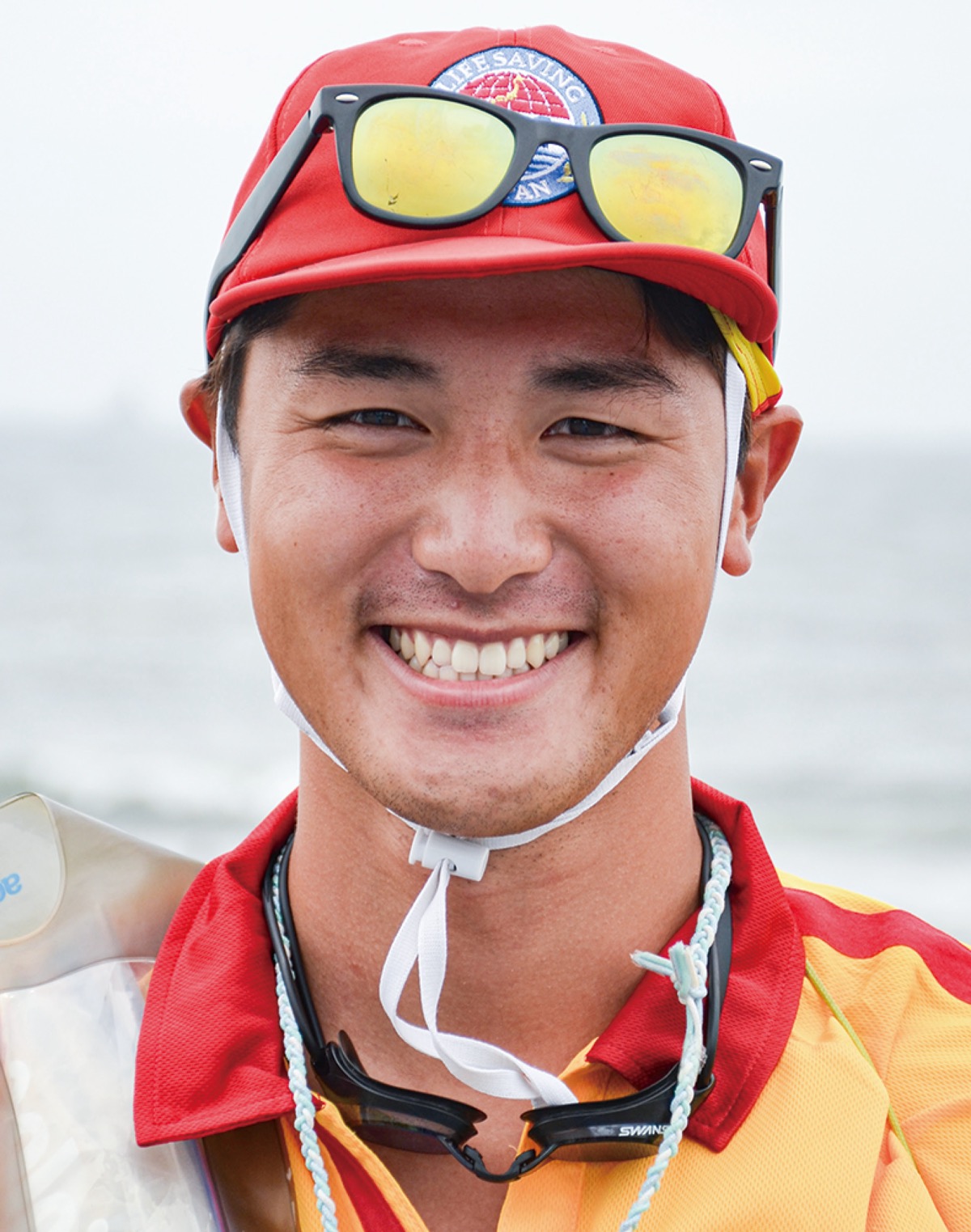サザンビーチちがさき海水浴場の監視長を務める 本名 新（ほんなあらた