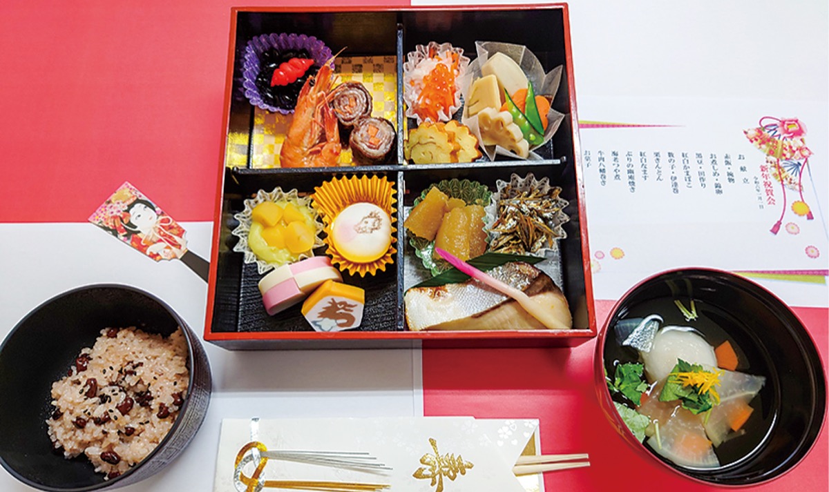 施設で手作りしたおせち料理（祝膳）