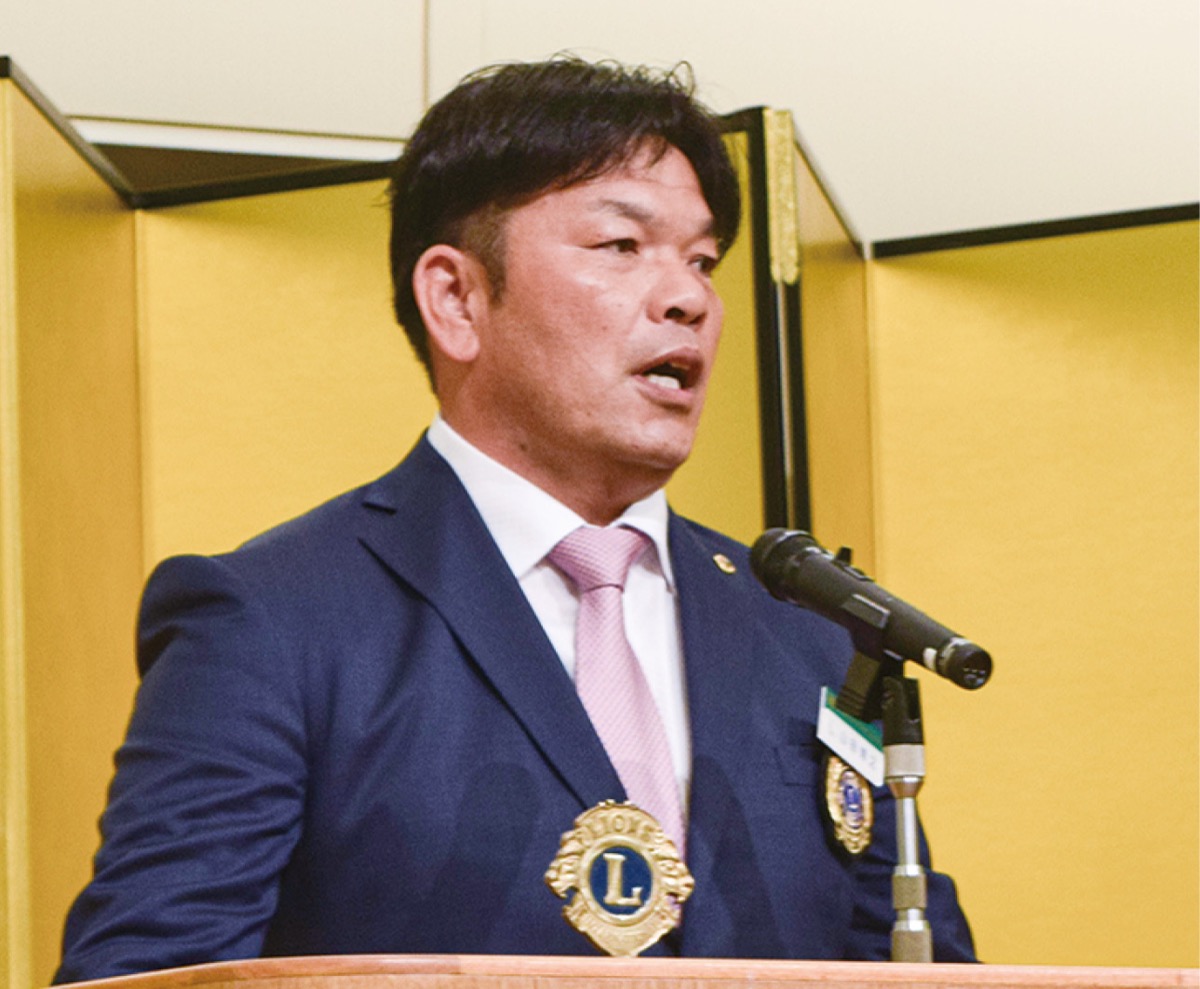 あいさつする山田会長＝提供