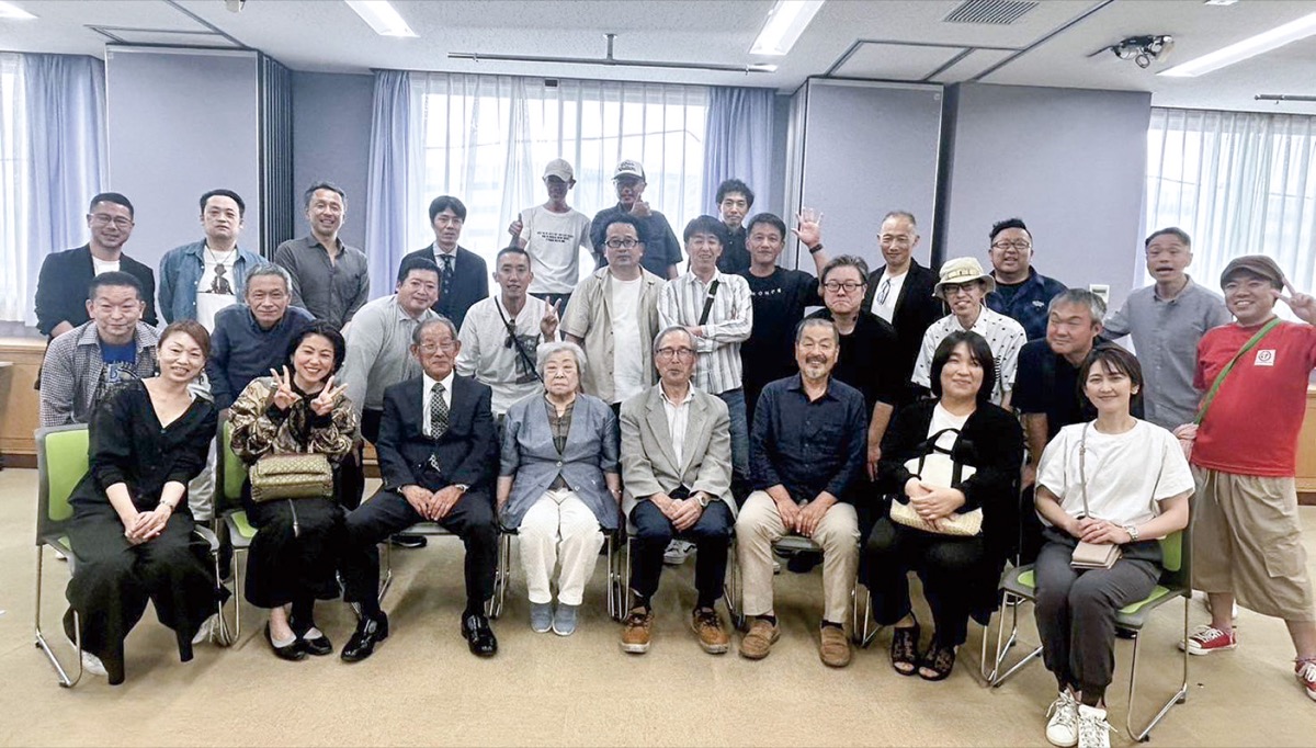 30数年経て絆を確認