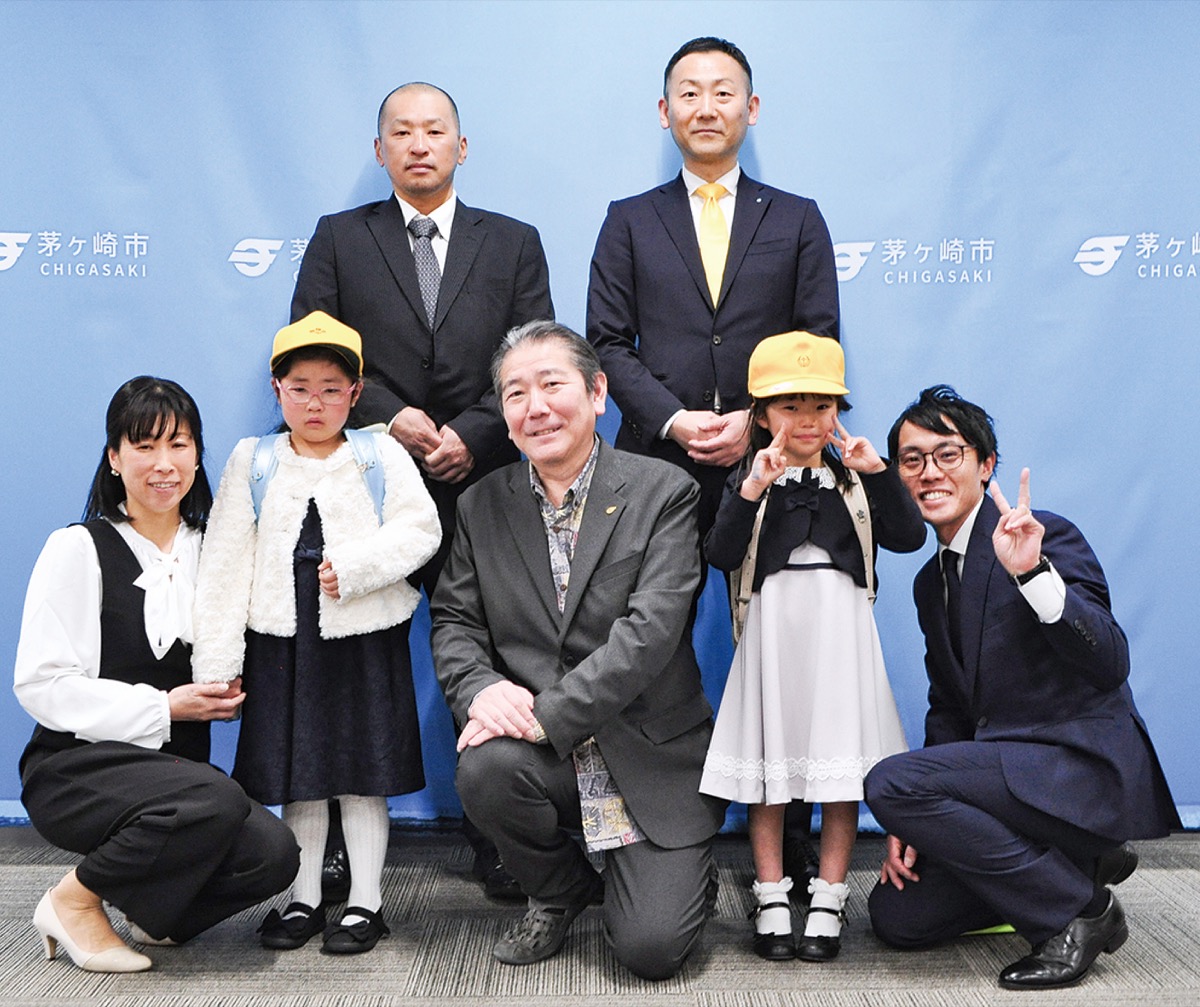 黄色い帽子など寄贈