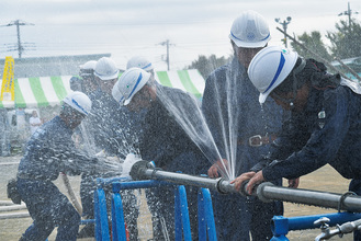 ▶東日本震災当時、管工事業協同組合は漏水した町内水道の復旧に奔走した