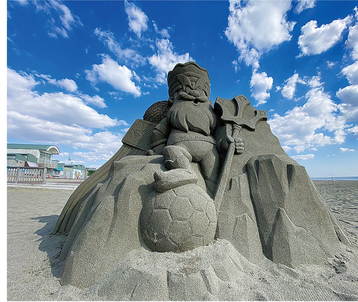 キングベル1世砂像 世界的アーティストが制作 | 寒川 | タウンニュース