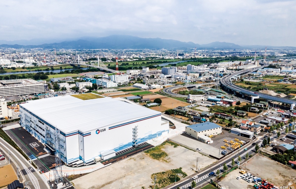 寒川南ＩＣ隣に大型物流施設