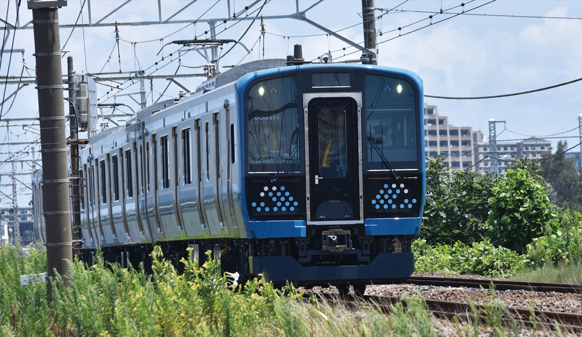 新車両がお目見え