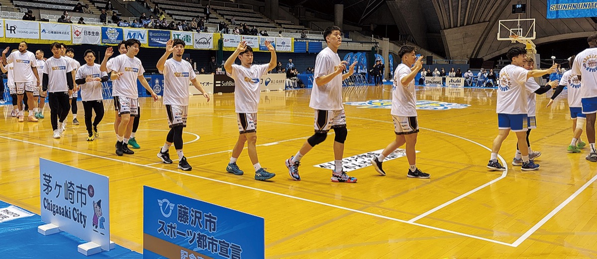 被災地チーム試合で応援