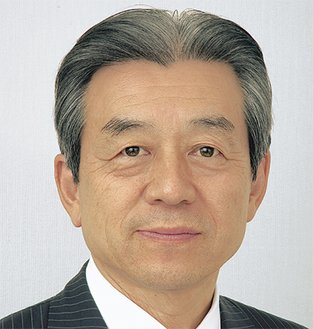 神奈川県議会議員 65歳