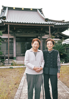 智子さん（左）と千鶴子さん