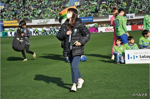 誰よりも長いベルマーレ在籍期間29年、選手のみならず、サポーターにも愛された遠藤さちえさんがこの試合を最後に退職された