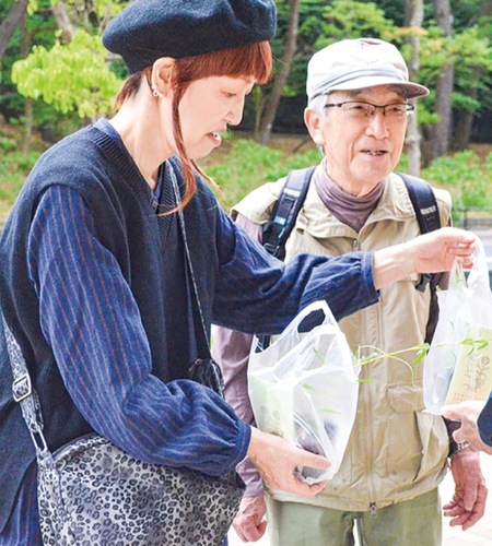 昨年の配布の様子