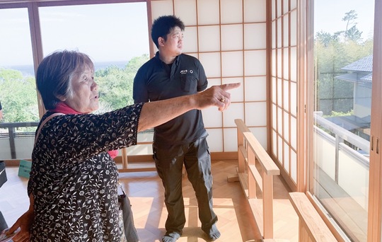 旧吉田茂邸を見学
