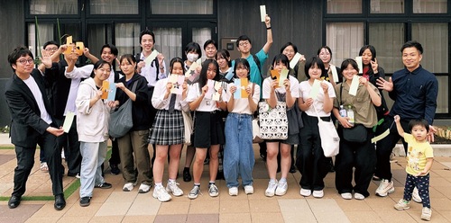 ＪＣメンバーと学生ら