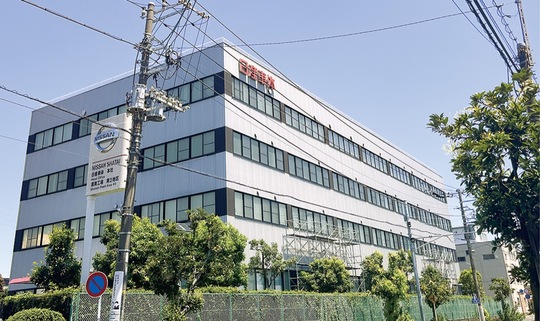 堤町にある日産車体