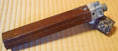 簑島さん宅に保管されている焼夷弾