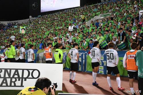 これでＪ１リーグ６連敗、16戦勝ち無し。どこで襷を掛け違えたのか。大鉈を振るうことは出来なかったのか。優しいと言われる湘南サポーターからも、さすがにブーイングが飛んだ