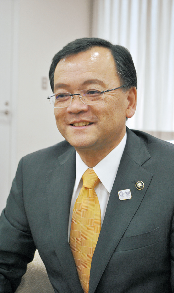 まちづくりについて語る落合市長
