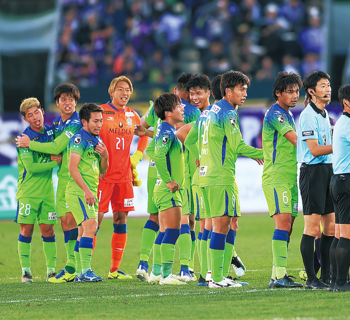 湘南ベルマーレ 最終戦 必勝 誓う 11試合ぶり白星で残留に望み 平塚 タウンニュース