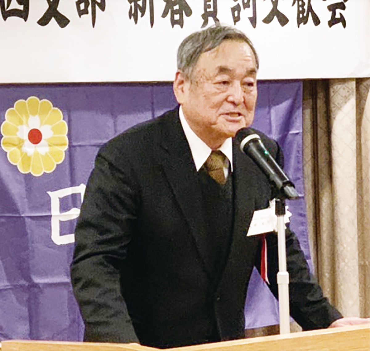 あいさつする島村支部長