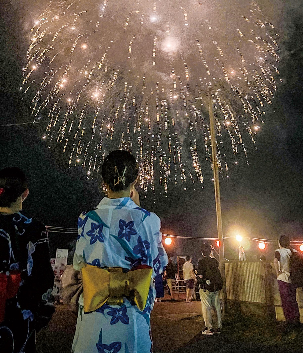 湘南ひらつか花火大会 降り注ぐ３０００発 ３年ぶりに開催 平塚 タウンニュース