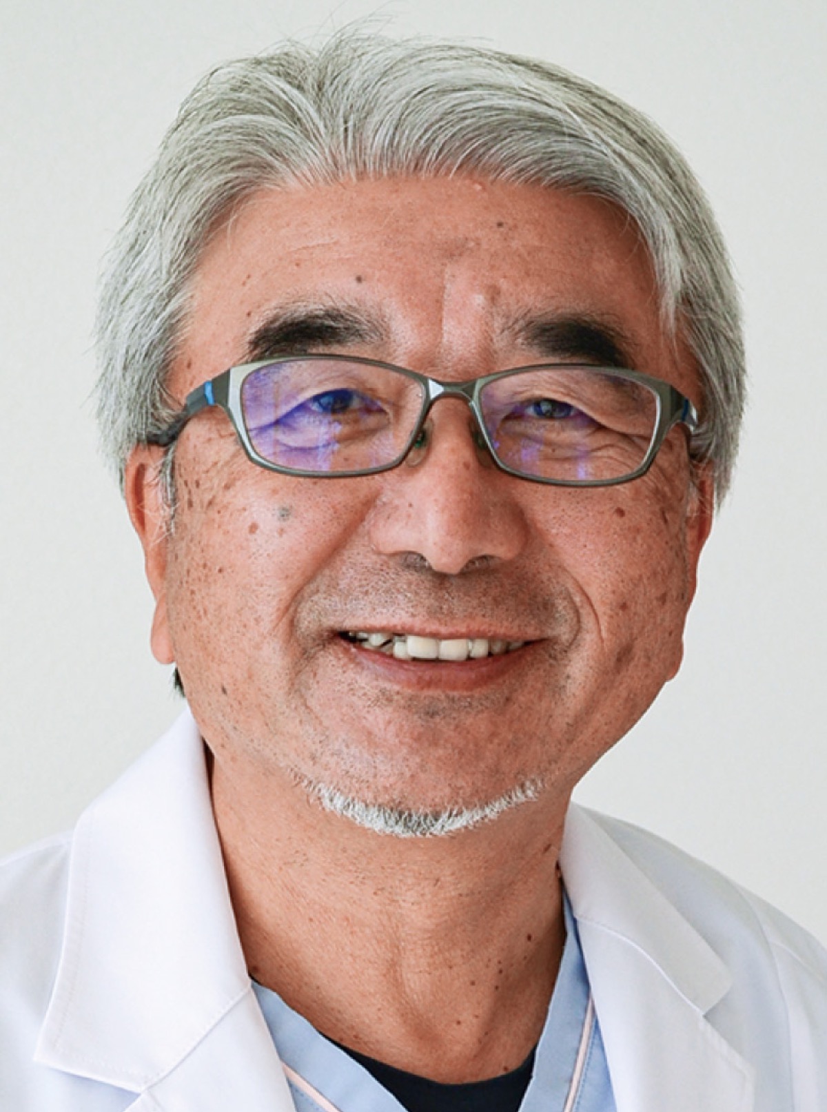簑島利文院長